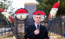 Halk ozanı Aşık Veysel vefatının 53. yılında Sivas'ta anıldı