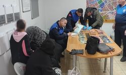 2 dilencinin üzerinden 19 bin 600 lira çıktı