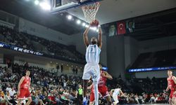 Türk Telekom ilk 4 hedefine emin adımlarla ilerliyor