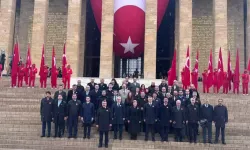 Bakan Tekin, öğrencilerle Anıtkabir'i ziyaret etti