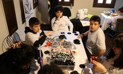 Eskişehir'de ortaokul öğrencileri atık malzemeleri tasarım ürünlerine dönüştürdü