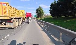 Motosikletli arkada oturan kadının saçını çekti; dengesini kaybedip ölümden döndü