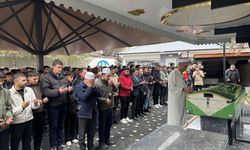 Ankara'daki trafik kazasında ölen üniversite öğrencilerinin cenazeleri defnedildi