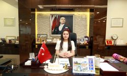 Şehit kızı minik Feyza, Fethi Yaşar’ın koltuğunu devraldı