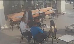 Kafe sahibi, işletmede bulduğu 7 bin lirayı sahibine teslim etti