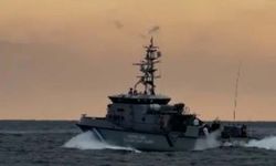 Türk balıkçı teknesini taciz eden Yunan unsurları, bölgeden uzaklaştırıldı