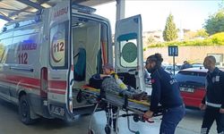 Adana'da tarım işçilerini taşıyan midibüsün devrildiği kazada 17 kişi yaralandı