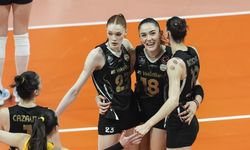 VakıfBank, sahasında Fenerbahçe Medicana'yı 3-1 mağlup etti