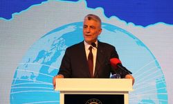 Bakan Bolat: Körfez'deki savaş son bulduğunda bölgedeki ticaret artacak, gümrüklerimizin hazır olması gerekiyor