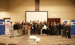 ‘Bilim Kafe’ Ankara’da öğrencilerle bir araya geldi