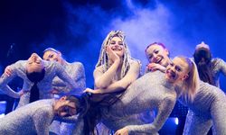 Atiye baharı sahnede başlattı!