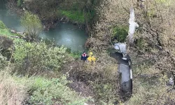 Porsuk Çayı’na düşen otomobilin sürücüsü ağır yaralandı, yanındaki eşi öldü