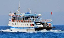 Bodrum’da feribota kuvvetli rüzgar engeli