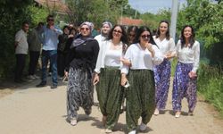 'Aşıklar Sokağı' gençlerle doldu