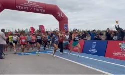 Ankara'da 'Geleneksel 19 Mayıs Ankara Yarı Maratonu' ve 'Halk Koşusu'