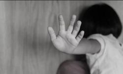 11 yaşındaki kızının müstehcen görüntülerini paylaşan anne gözaltına alındı
