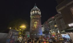 Galata Kulesi’nde kültür varlığı kaçakçılığına karşı ışık gösterisi gerçekleştirildi