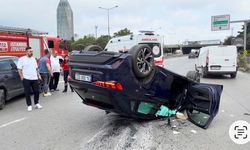 Sürücüsü rahatsızlanan otomobil başka araca çarpıp takla attı