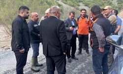 Kaval Deresi taştı, köy yolu ulaşıma kapandı