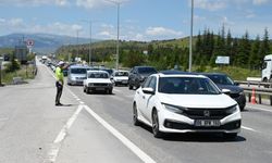 'Kilit kavşak' Kırıkkale'de, arife günü yoğunluğu