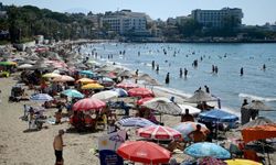 Kuşadası’nda, bayram tatilinin 9 güne çıkarılması turizmcileri sevindirdi