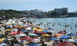 Kuşadası'nda bayram yoğunluğu; oteller doldu