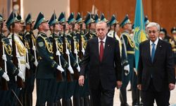 Cumhurbaşkanı Erdoğan, Kazakistan'da resmi törenle karşılandı