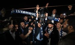 Erzurumspor FK, başarısını İstanbul Boğazı'nda kutladı