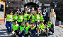 Çocuklar Başkent’in tarihini yerinde öğreniyor