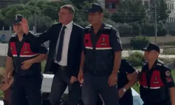 Silifke Belediye Başkanı ile 18 şüpheli adliyede