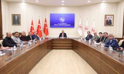 Eylem yapan Doruk Madencilik işçileri işverenle uzlaştı