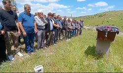 Ankara'nın Akyurt ilçesinde eşini bıçaklayarak öldürdüğü öne sürülen koca aranıyor