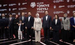 Aile ve Sosyal Hizmetler Bakanı Göktaş, ‘Ailede Türkiye Yüzyılı Zirvesi’nde konuştu