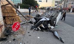 İki aracın karıştığı kazada devrilen otomobilin sürücüsü yaralandı