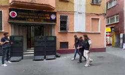 Beyoğlu’nda kargo paketlerini çalan şüpheli yakalandı