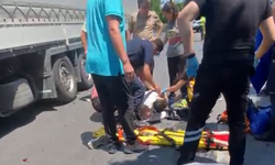 TIR'ı sollamak isterken devrilen motosikletin sürücüsü öldü