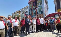 Malatya'da CHP'nin yeni il yönetimi, kapıyı çilingire açtırarak içeri girdi