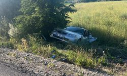Otomobilin, park halindeki otomobile çarptı: 1 ölü, 1 yaralı