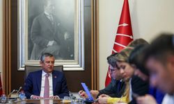 Özgür Özel: İkinci bir parti hazır etmek lazım olabilir