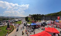 15 Temmuz darbe girişiminin 10'uncu yılında binlerce kişi 15 Temmuz Hafıza Müzesi’ne yürüdü
