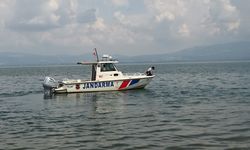 2 arkadaş, serinlemek için girdikleri İznik Gölü’nde kayboldu