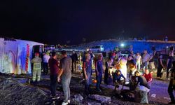 Kırıkkale'de yolcu otobüsü devrildi: 10 kişi yaralandı