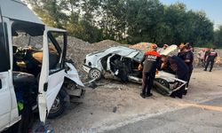 Amasya’da otomobil ile minibüs çarpıştı: 1 ölü, 3 yaralı