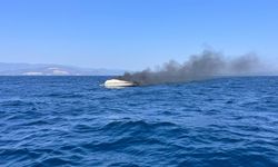 Didim açıklarında tekne yangını: 2 kişi denizden kurtarıldı