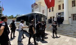 Durak başkanının öldüğü kavgaya ilişkin gözaltına alınan 18 şüphelisi adliyede