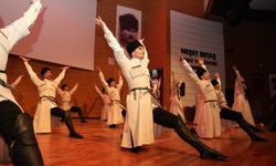 Kuzey Kafkasya Kültür ve Sanat Festivali renkli görüntülerle sona erdi