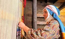 10 yıldır poşetleri kumaşa dönüştürüyor