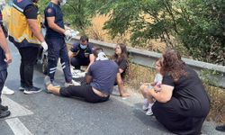 Lina Su, kazada yaralanan anne ve babasının başından ayrılmadı
