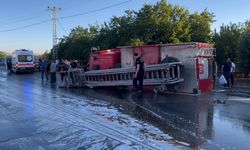 Malatya'da yangına giden itfaiye aracı devrildi; 3 yaralı
