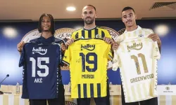 Fenerbahçe Kulübünden yeni transferler için imza töreni